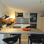 Апартаменты Le Repos Des Escargots - 3 Etoiles - Label Qualidog - 1 A 6 Personnes Avec Jardin Ombrage Et Amenage Агно