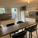 Апартаменты Le Repos Des Escargots - 3 Etoiles - Label Qualidog - 1 A 6 Personnes Avec Jardin Ombrage Et Amenage *