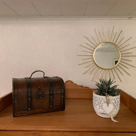 Apartment Le Repos Des Escargots - Classe 1 A 6 Personnes Avec Jardin Ombrage Et Amenage