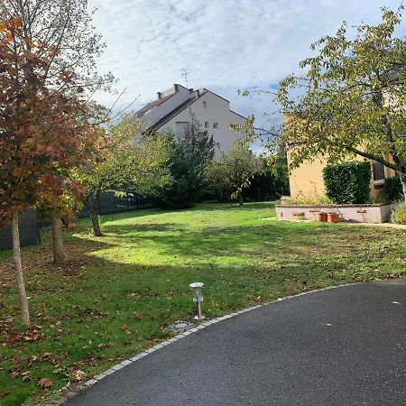 Le Repos Des Escargots - 3 Etoiles - Label Qualidog - 1 A 6 Personnes Avec Jardin Ombrage Et Amenage Apartment *