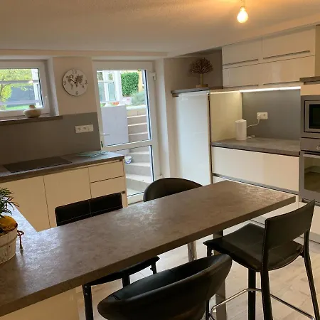 Apartment Le Repos Des Escargots - Classe 1 A 6 Personnes Avec Jardin Ombrage Et Amenage *